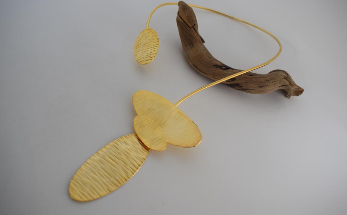 Nausicaa Necklace – Handmade Greek hammered jewelry inspired by the sea, available in 18K gold or silver plated finish.