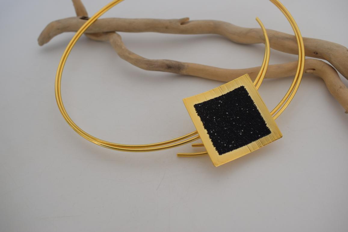 Thyra Necklace – Handmade Greek hammered jewelry with geometric Swarovski pendant, available in 18K gold or silver plated finish.