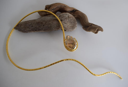 Aigle Necklace – Handmade Greek hammered jewelry with Swarovski crystal drop, available in 18K gold or silver plated finish.