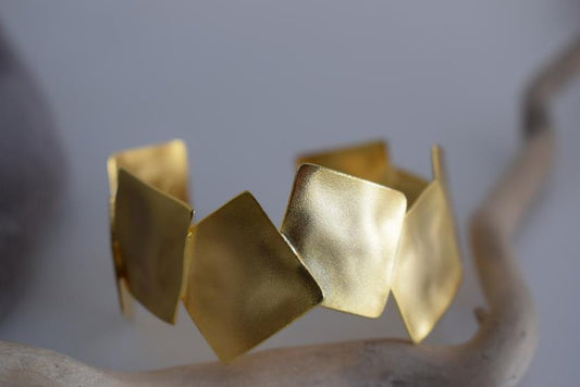 Daidalos bracelet – Greek hammered jewelry – 18K gold or silver plated, also in rose gold, geometric hammered cuff design
