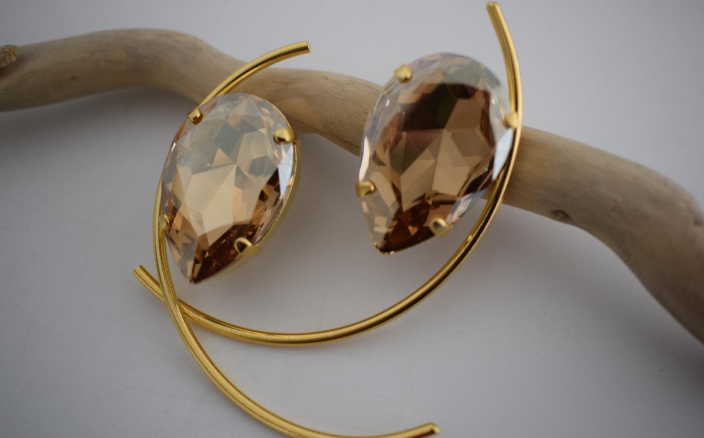 Aigle earrings in handmade Greek hammered jewelry with crystals, available in 18K gold plated and 18K silver plated.