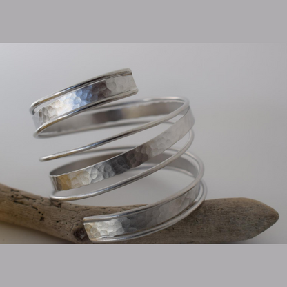 Knossos Bracelet – Greek Hammered Jewelry – 18K Gold, Silver and Rose Gold Plated – Handmade bracelet with hammered texture and elegant design