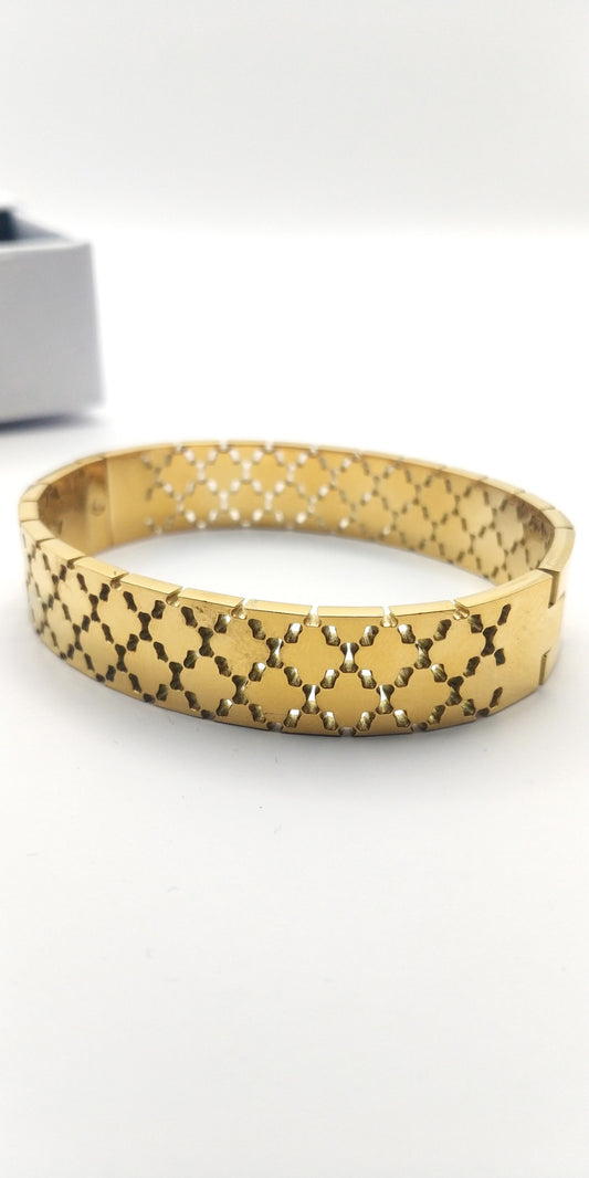 Stainless Steel Bracelet 18K Gold-Plated Stainless Steel Geometric Cuff Bracelet   SSB017
