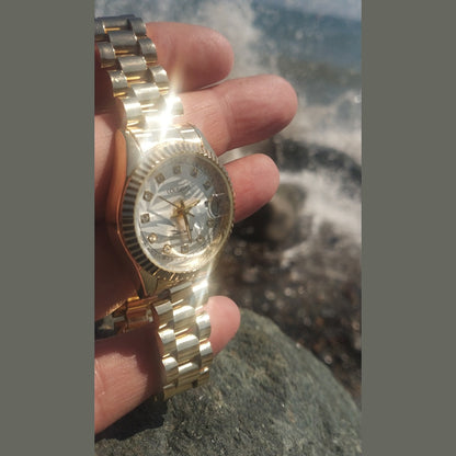 Women’s Elegant Gold Stainless Steel Watch With Crystals On Dial Date Display
