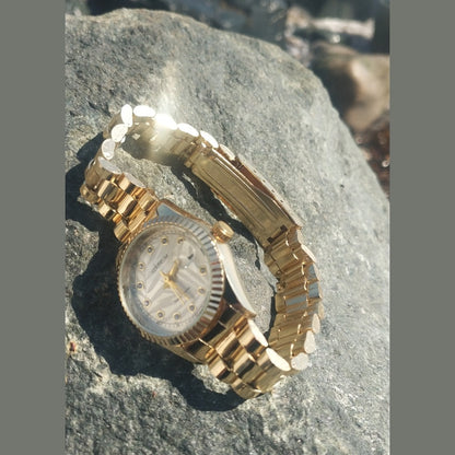 Women’s Elegant Gold Stainless Steel Watch With Crystals On Dial Date Display